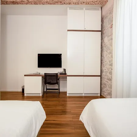 Azur Palace Luxury Rooms-3