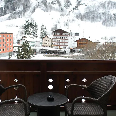 Grichting Hotel&Serviced Apartments-2