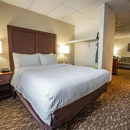 Christopher Inn And Suites-2