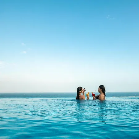 Triton Prestige Seaview And Spa-2