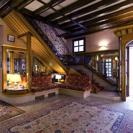 Messner Palace-3