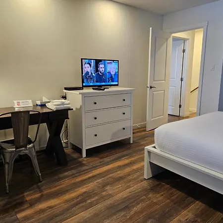 Cloud 9 Inn-2
