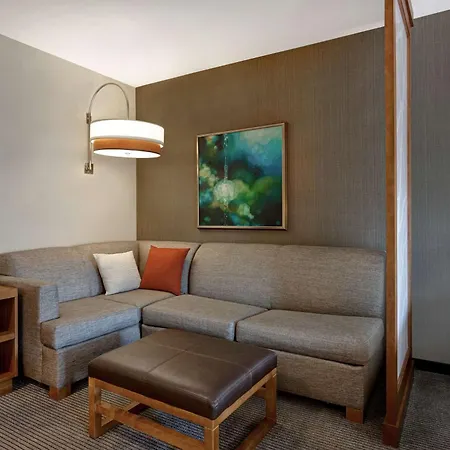 Hyatt Place Bloomington / Normal-2