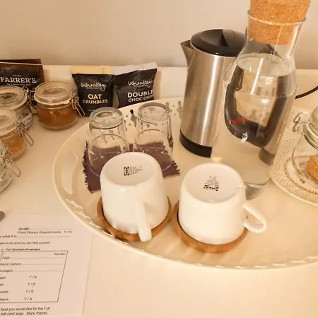 Kirkland House B&B-2