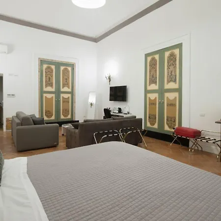 Santa Chiara Boutique Hotel-3