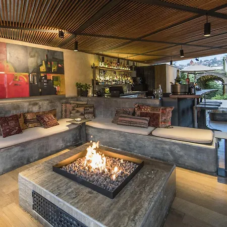 Casa No Name Small Luxury Hotel-2
