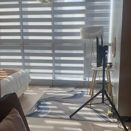 Uptown Parksuites Tower 1 Bgc-3