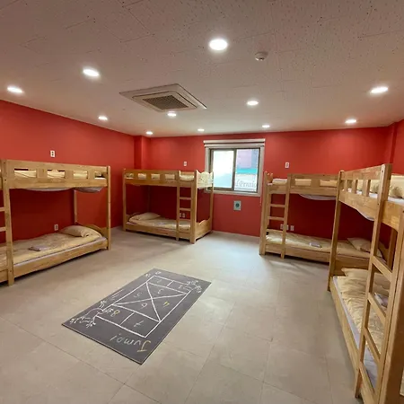 Jeju Airport Hostel Yesjun-3