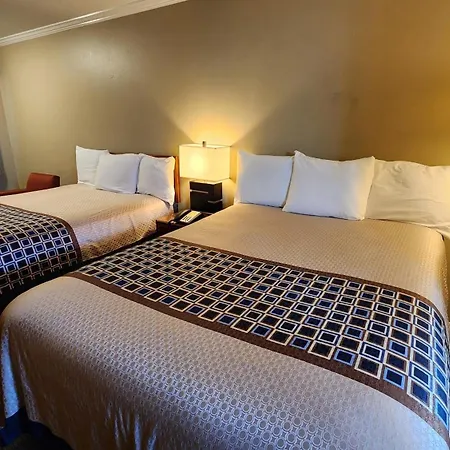 Welcome Everett Inn-3