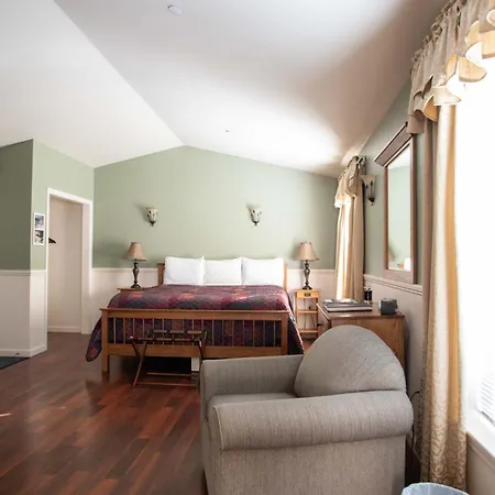Swift River Suites-2