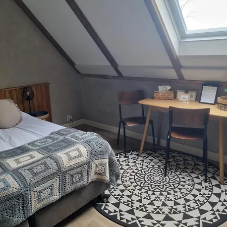 Bed & Breakfast Aan De Beek-3