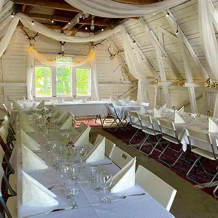 Bogesund Slottsvandrarhem B&B-2