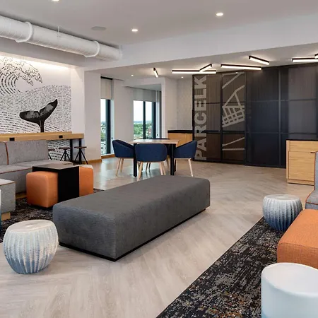 Hyatt Place Boston/Seaport District-3