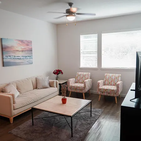Luxury Designed 2 Bedrooms Part Hotel In Woodland Hills Ca-3