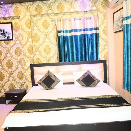 H R Guest House-3