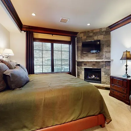 Woodrun Place-2