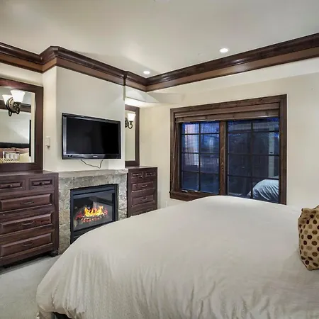 Woodrun Place-3