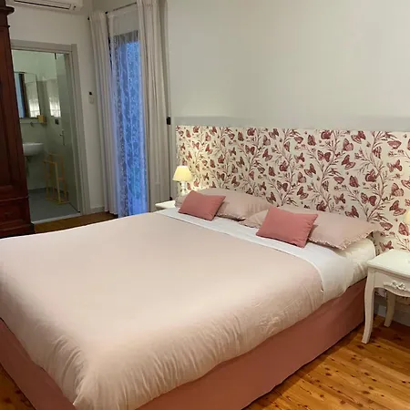 Victoria House B&B-3