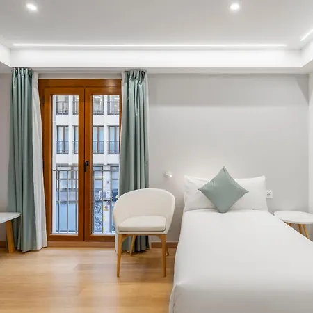 Odyssey Rooms Alicante-3