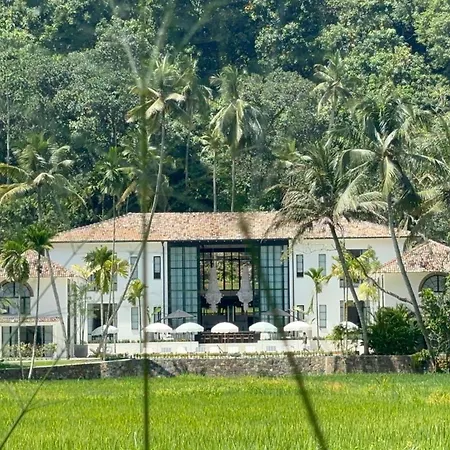 Miss Ceylon-2
