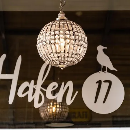 Hafen 17 Hotel Küche Bar-3