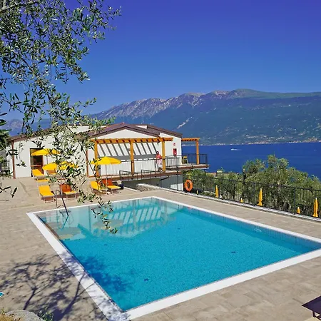 Residence Dany Appartamenti Con Cucina Vista Lago Piscina E Parcheggio-3
