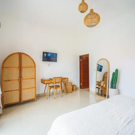 Shortcut Breeze Guest House-2