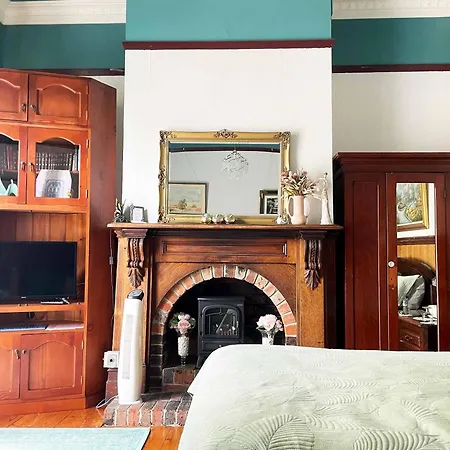 Stony Rise Cottage B&B-2