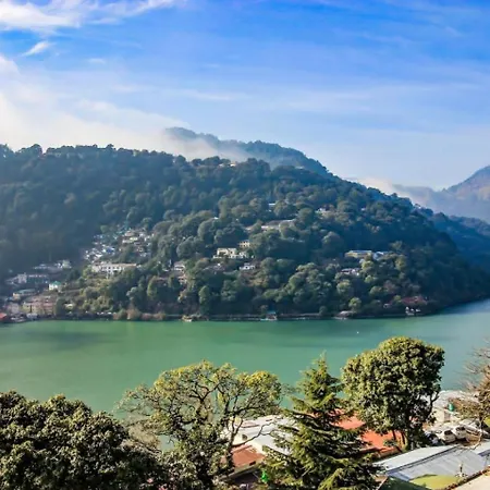 Hotel Surya Lake View-3