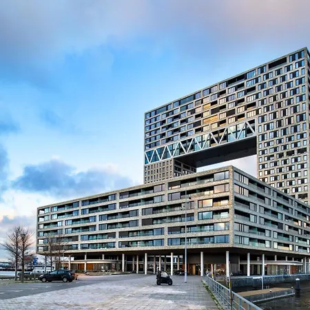 Eric Voekel Boutique Apartments - Riverfront Suites-2