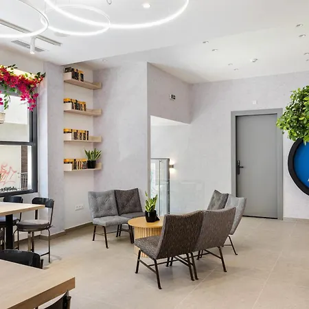 The Q Hotel-2