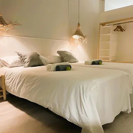 Collection Port - B&B Boutique , Alicante Center-2