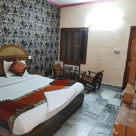 Hotel Divya-2