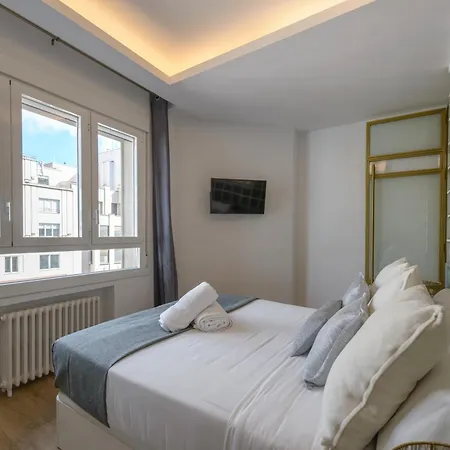 Gran Via Capitals, By Monaro-2