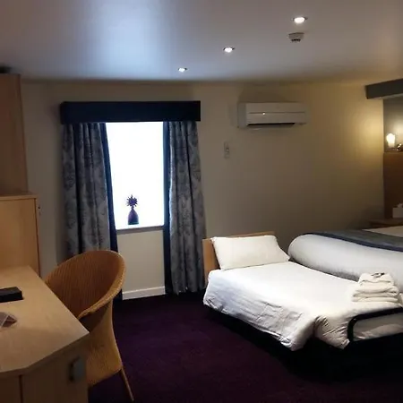 Cambridge Hotel Waterfront-2