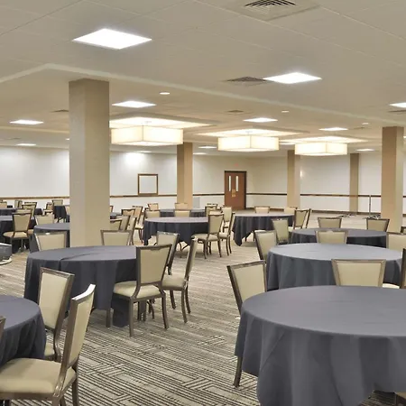The Lismore Hotel Eau Claire - A Doubletree By Hilton-2
