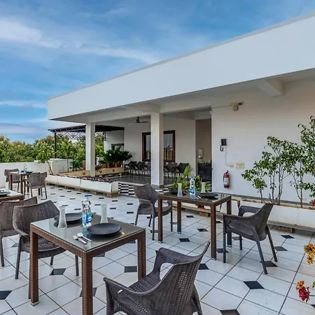 Treebo Premium Villa Escape In With Pool View-2