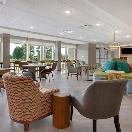 Home2 Suites By Hilton Grand Rapids Airport-2