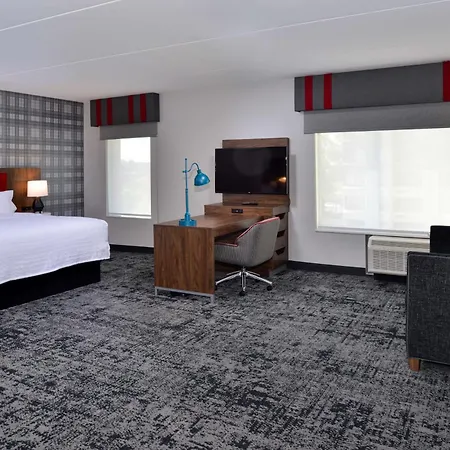 Hampton Inn & Suites Greensboro Downtown, Nc-2