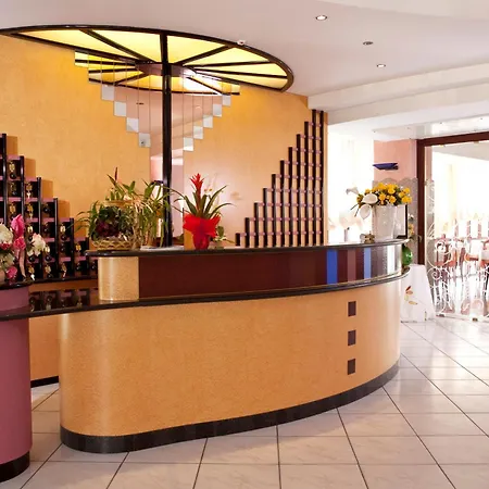 Hotel Royal-Spiaggia-3