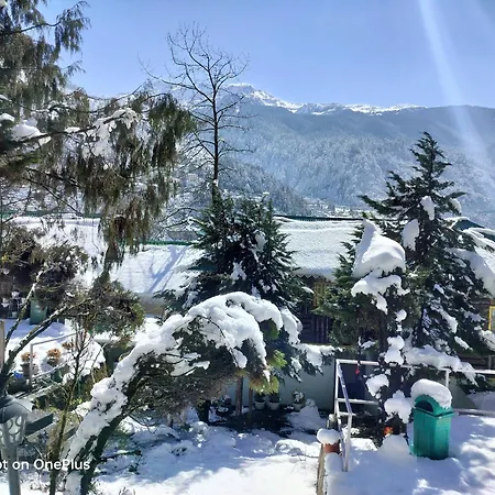 Apple Valley Cottages Lachung-3
