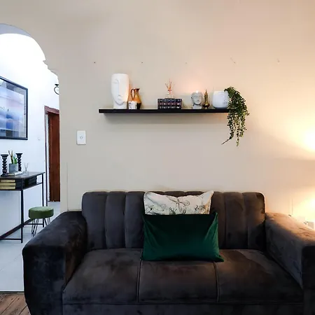 Leana Hub Guest House-2