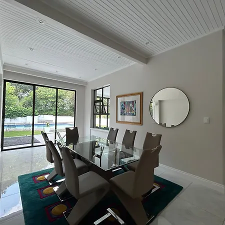 Elegant Guest House Sandton-3
