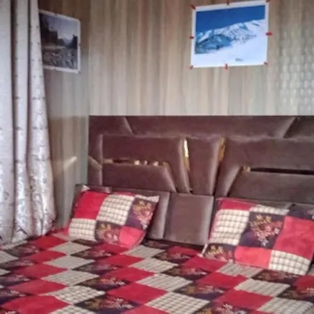 Flora Cottage , Srinagar-3