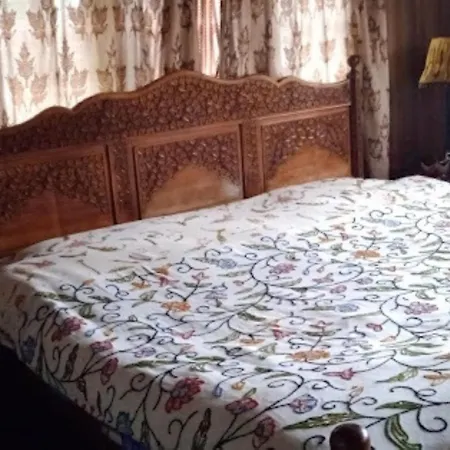 Flora Cottage , Srinagar-2