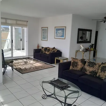 Camere Da Letto On-The-Beach Self Catering-3