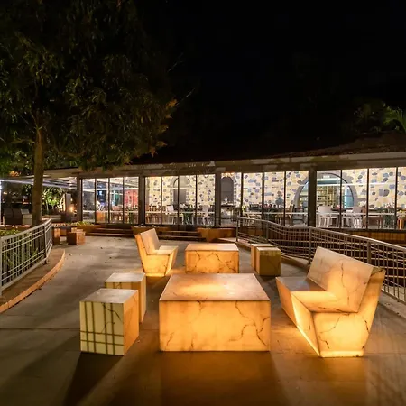 Residency Lake Resort & Spa-2
