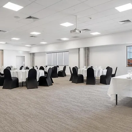 Oaks Toowoomba Hotel-2