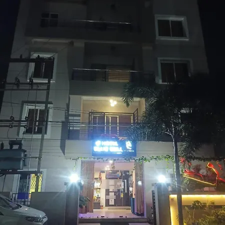 Goroomgo Blue Bell Bhubaneswar - Well Decorated Room -Wifi And Parking Facilities Available-2