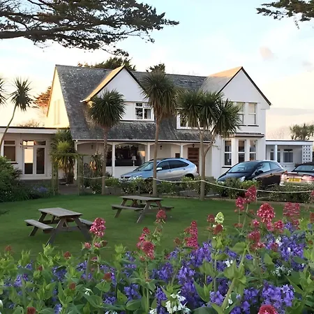 Pine Lodge Hotel-3